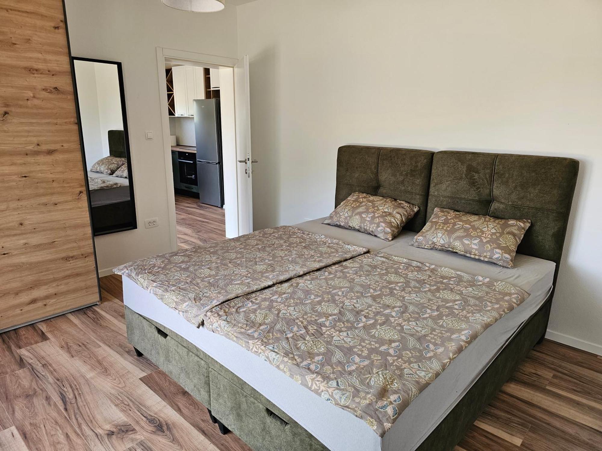 Holiday House Aurora Borealis Ervenik Экстерьер фото