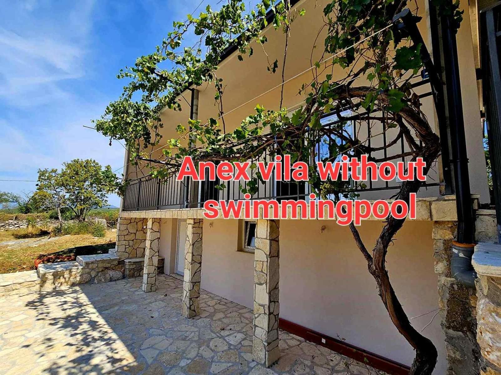Holiday House Aurora Borealis Ervenik Экстерьер фото